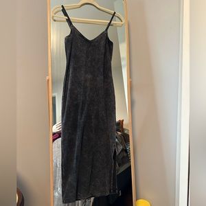 NWOT Lulu’s Ribbed Black Acid Wash Dress